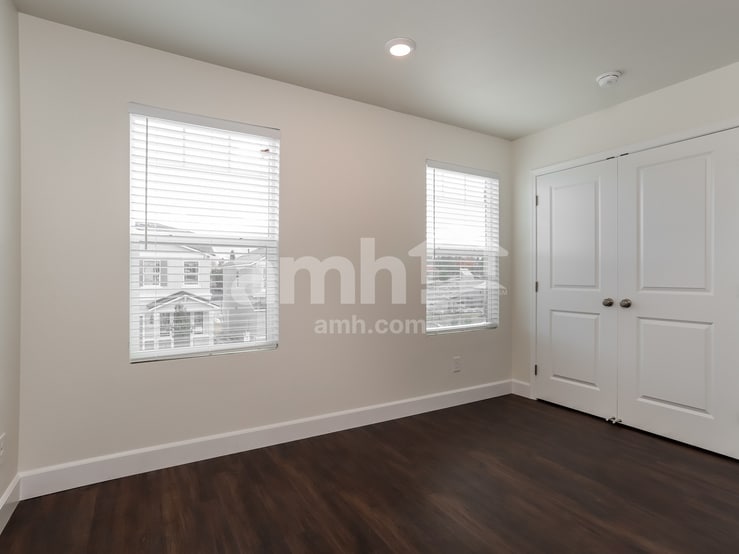 Building Photo - 9523 W Shumard St