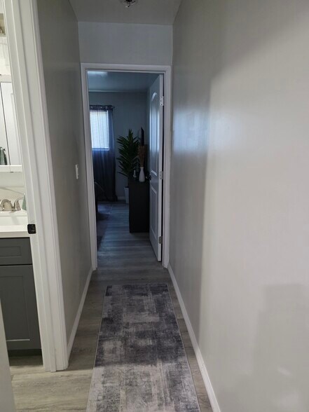 Hall - 20988 Divonne Dr