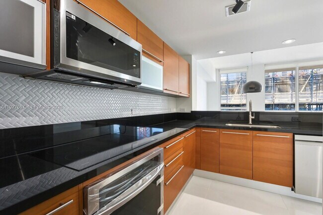 Building Photo - 244 Biscayne Blvd