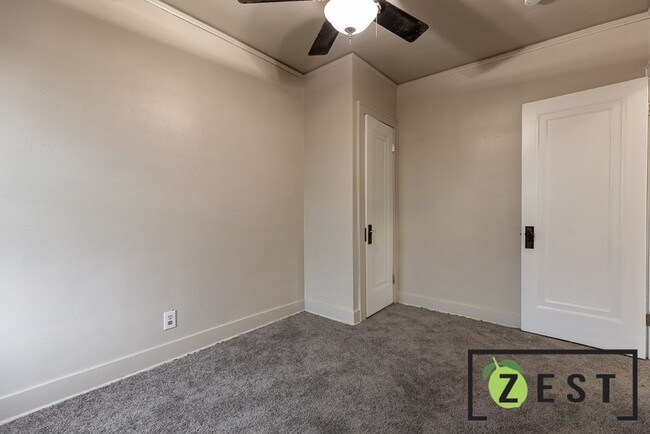 Building Photo - 4391 Nottingham Rd