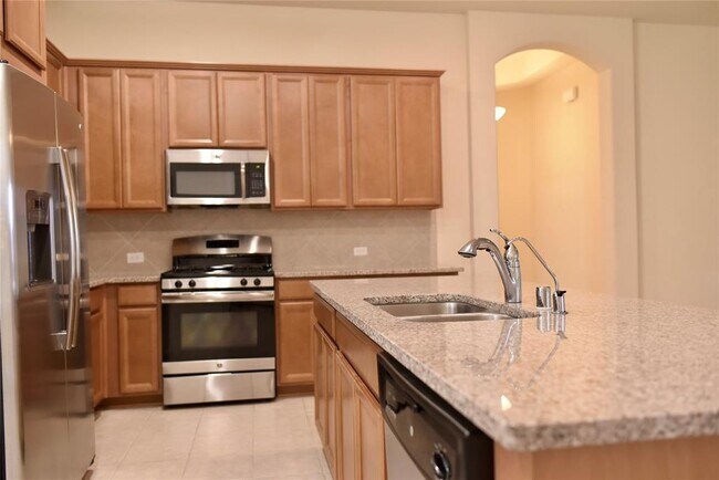Building Photo - 18007 Alora Springs Trace