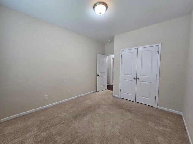 Building Photo - 1833 Talisker Dr
