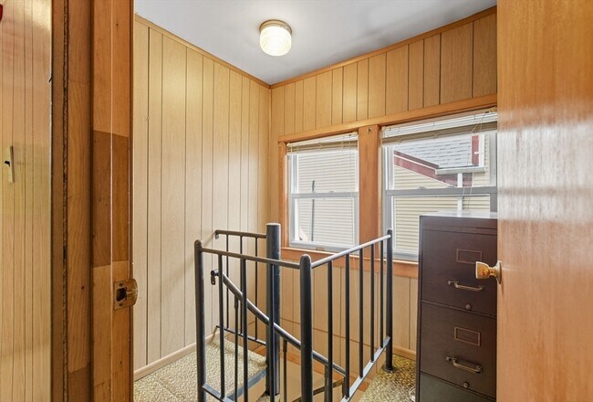 Building Photo - 60 Haines St