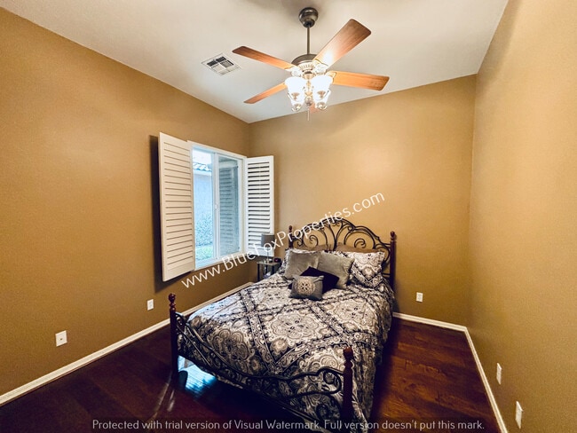 Building Photo - 732 W Burntwater Dr