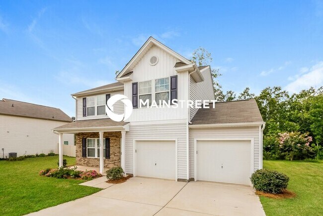 Building Photo - 3 Bedroom Pet-Friendly Home in York, SC with Main Street Renewal