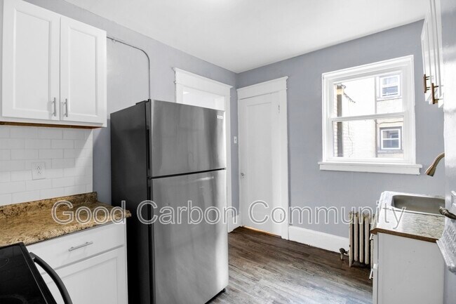 Building Photo - 7 E Depew Ave
