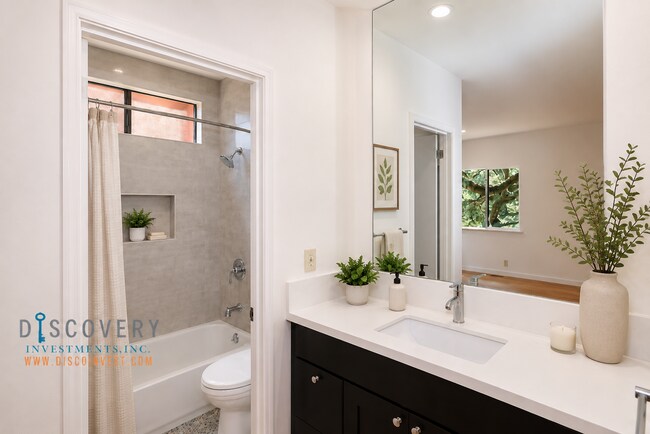 Building Photo - Montclair Four Bedroom Contemporary Late 20th Century Home