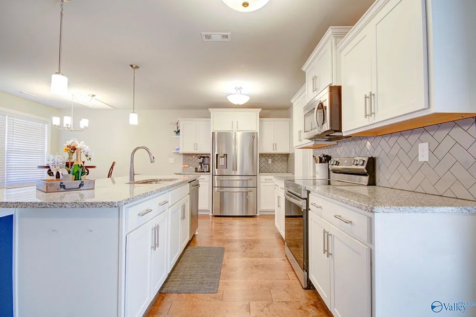 kitchen - 291 Avebury Rd