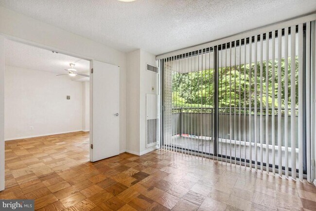 Building Photo - 5225 Pooks Hill Rd