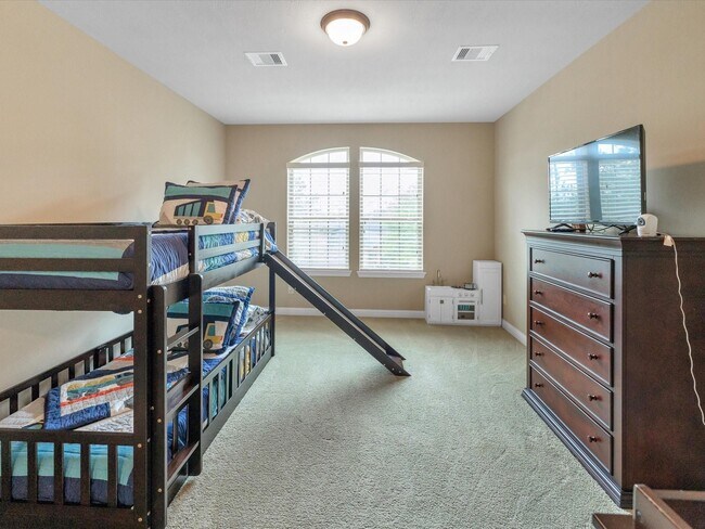 Building Photo - 34106 Mill Creek Way