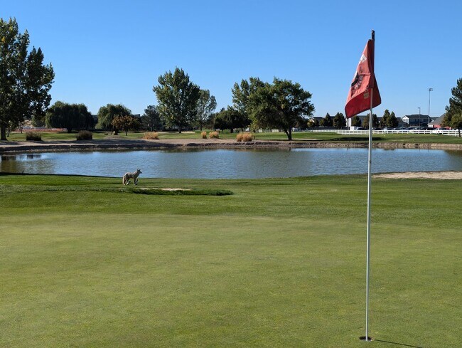 Building Photo - 1915 W Mulhuland Ct