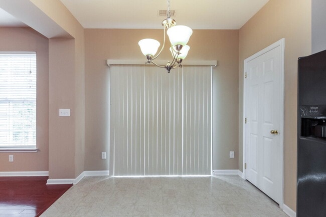 Building Photo - 6415 Colonial Garden Dr