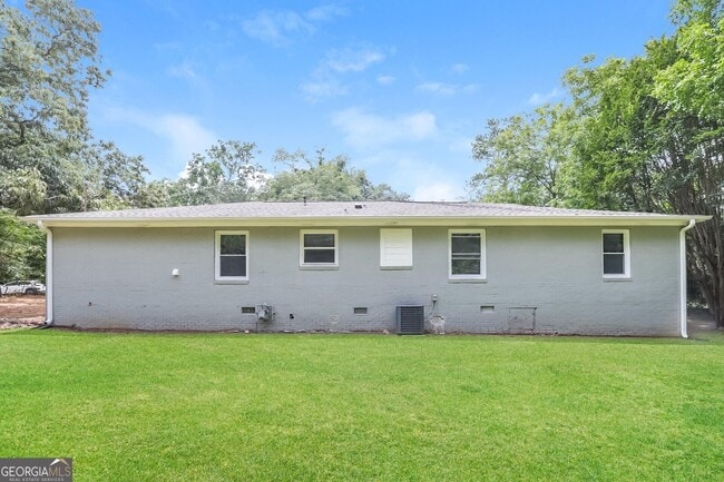 Building Photo - 7125 Puckett St SW