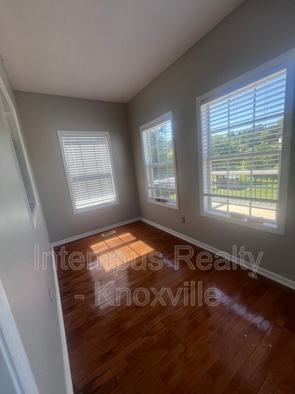 Building Photo - 413 Bowers Park Cir