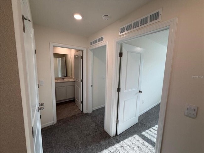 Building Photo - 6685 SW 81st Lp