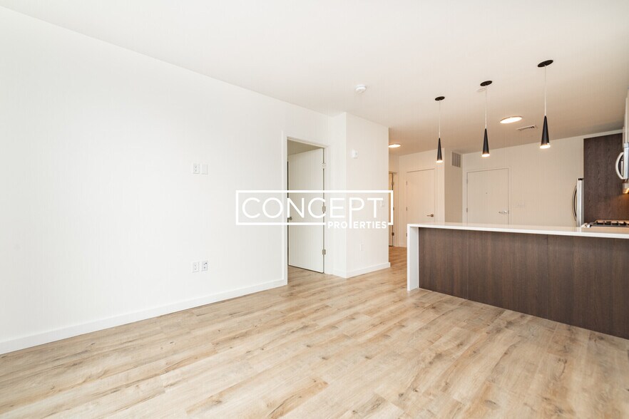 Building Photo - 1 Sewall St