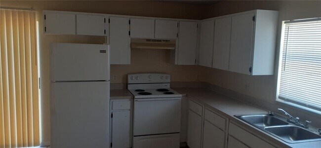 Building Photo - 3709 N 52nd St