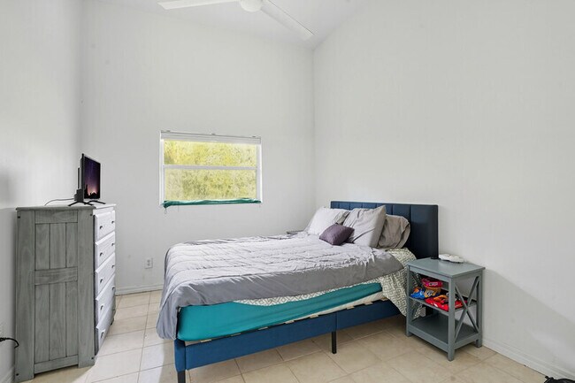 Building Photo - 2261 Krape Rd