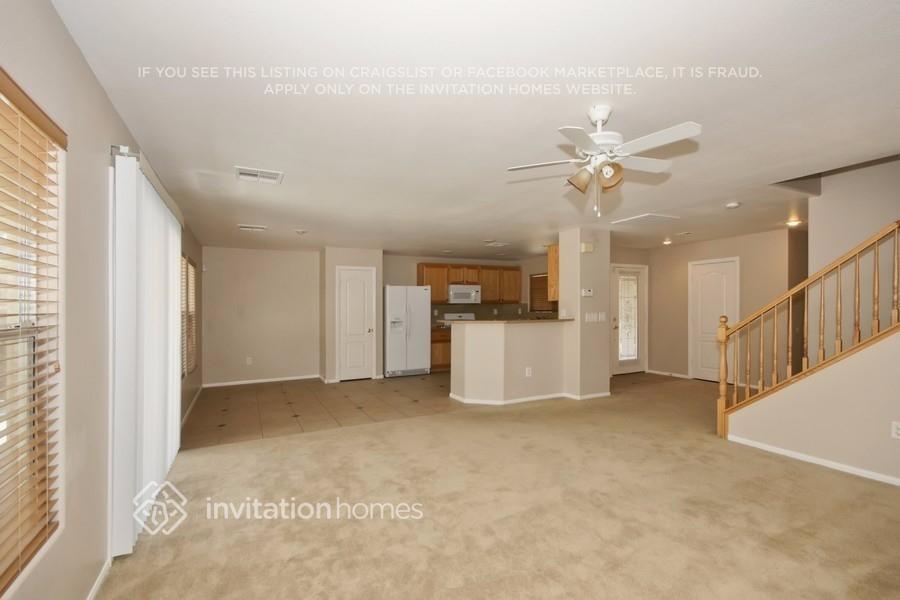 Building Photo - 2621 Cedar Bird Dr