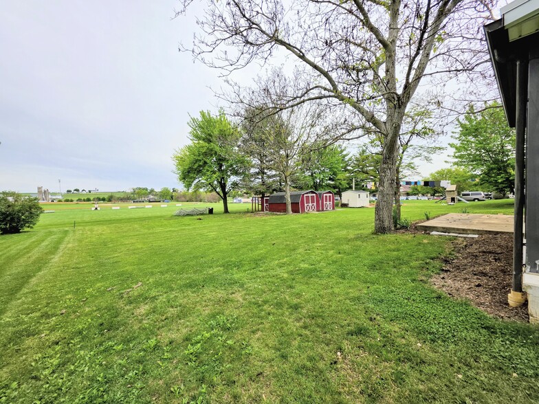 Building Photo - 2402 New Holland Pike