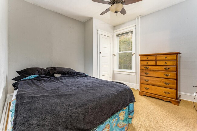 Building Photo - Pittstown