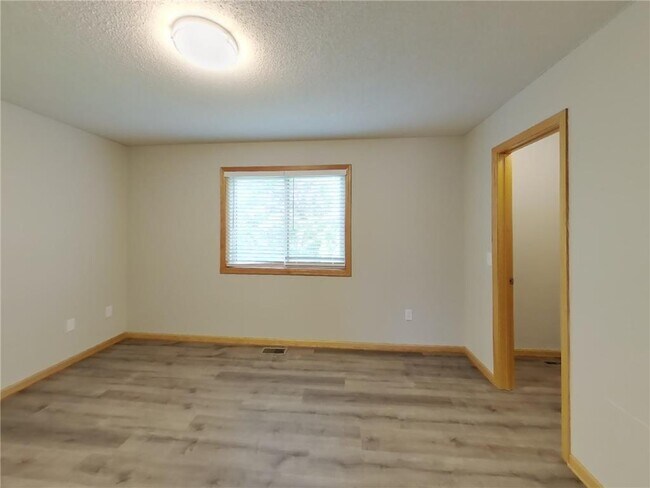 Building Photo - 14700 Junkite St NW