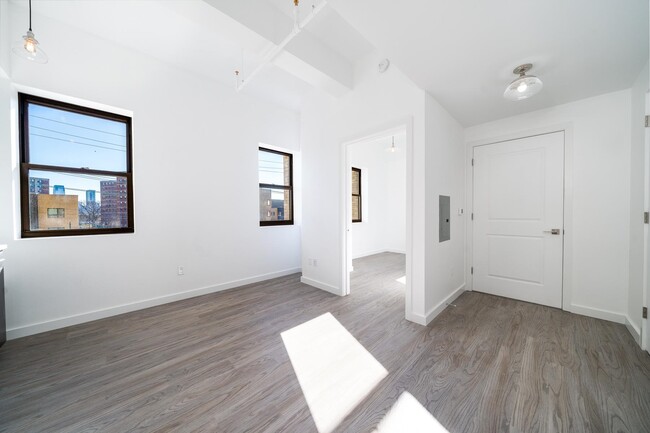 Building Photo - 201 Cornelison Ave