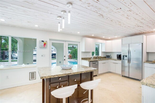 Building Photo - 12515 Palm Rd