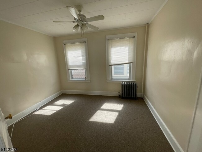 Building Photo - 19 Meadowbrook Pl