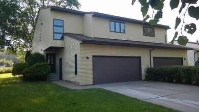 Building Photo - 1202 N 16th Ave