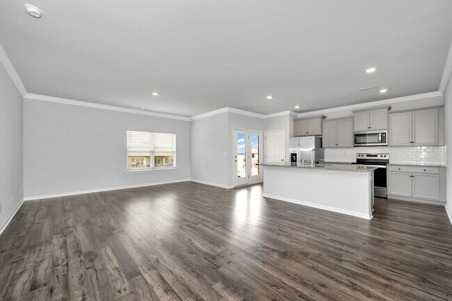 Building Photo - 102 High Leaf Dr