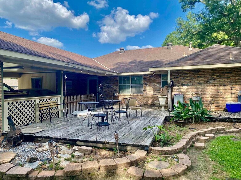 Building Photo - 3087 Farrington Dr