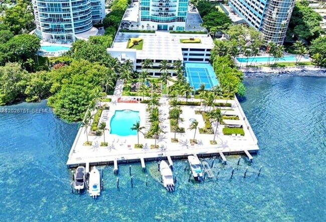 Building Photo - 2101 Brickell Ave