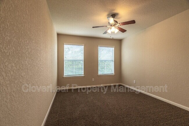 Building Photo - 5420 Nutmeg Tr