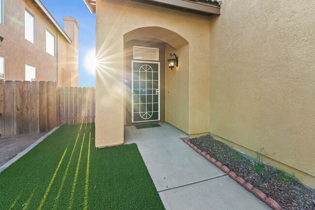 Building Photo - 1564 Clanton Pl