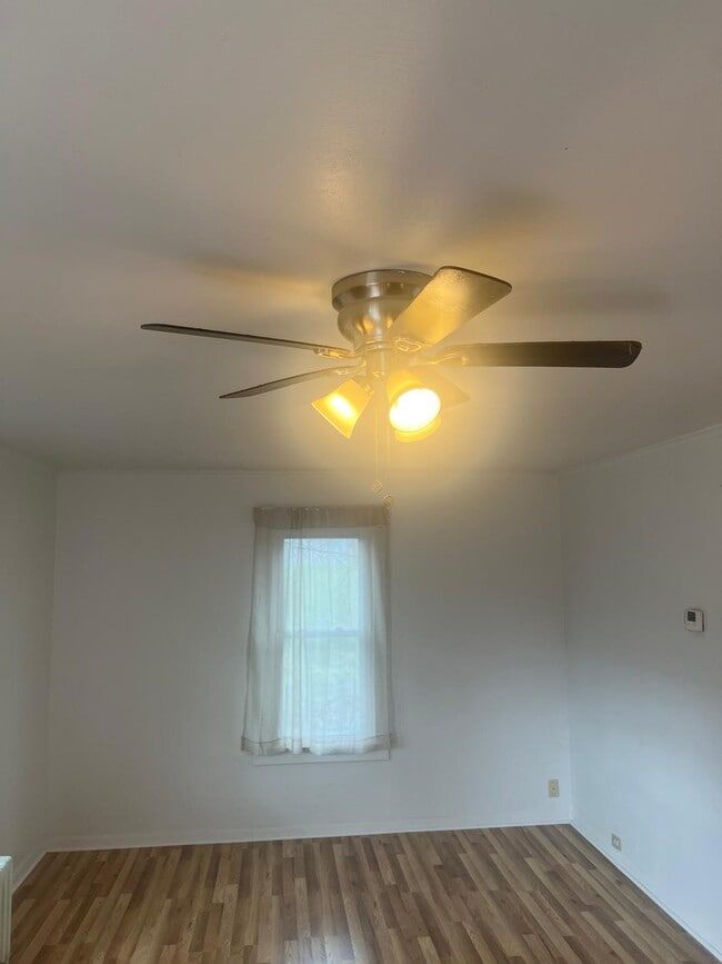 Building Photo - 5 Colorado Ave