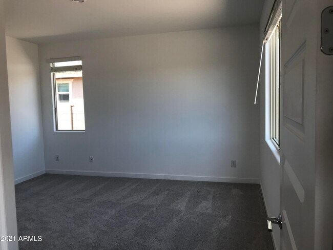 Building Photo - 3819 S 65th Ave
