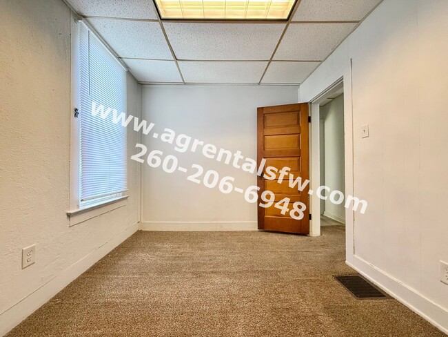 Building Photo - 2828 Raymond St