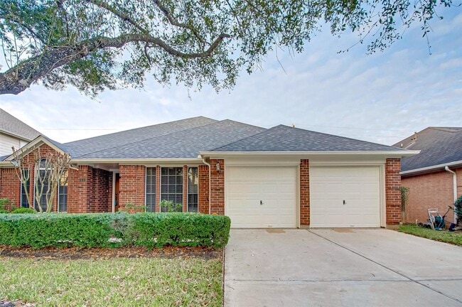 Building Photo - 4611 Summer Lakes