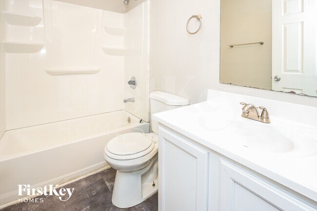 Building Photo - 10758 Sedgegrass Dr