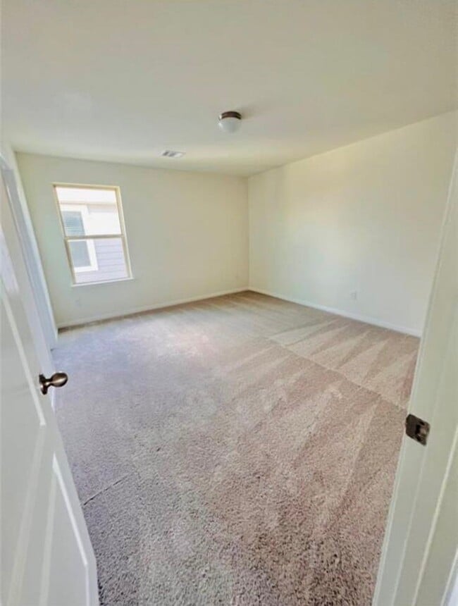 Building Photo - 4939 Hickory Deer Ln