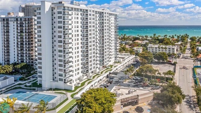 Building Photo - 3015 N Ocean Blvd