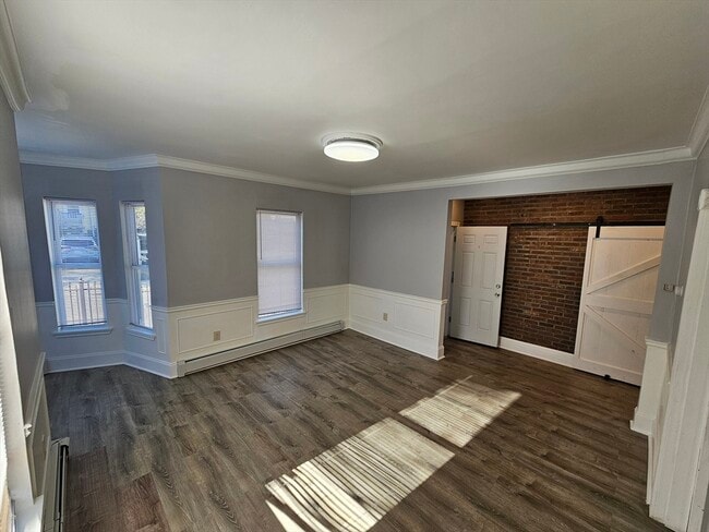 Building Photo - 46 Dennis St