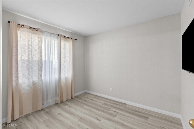 Building Photo - 7652 Botany Bay Dr