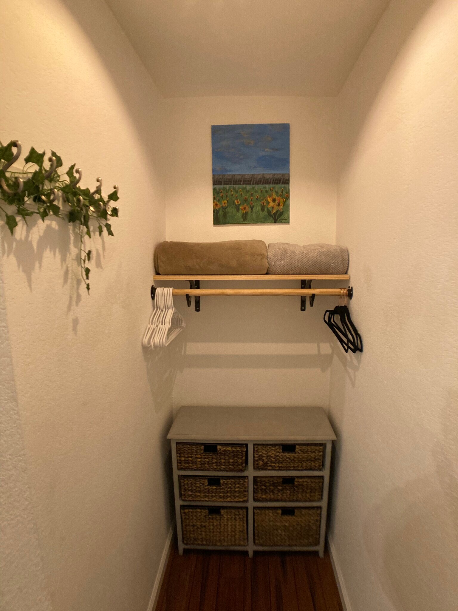 Building Photo - 301 4th St