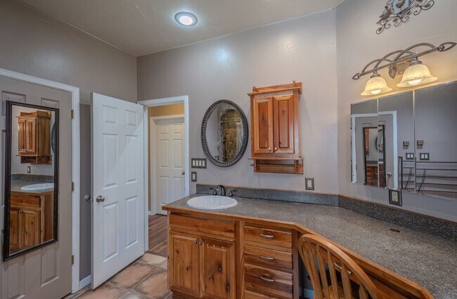 Building Photo - 111 Coker Ln