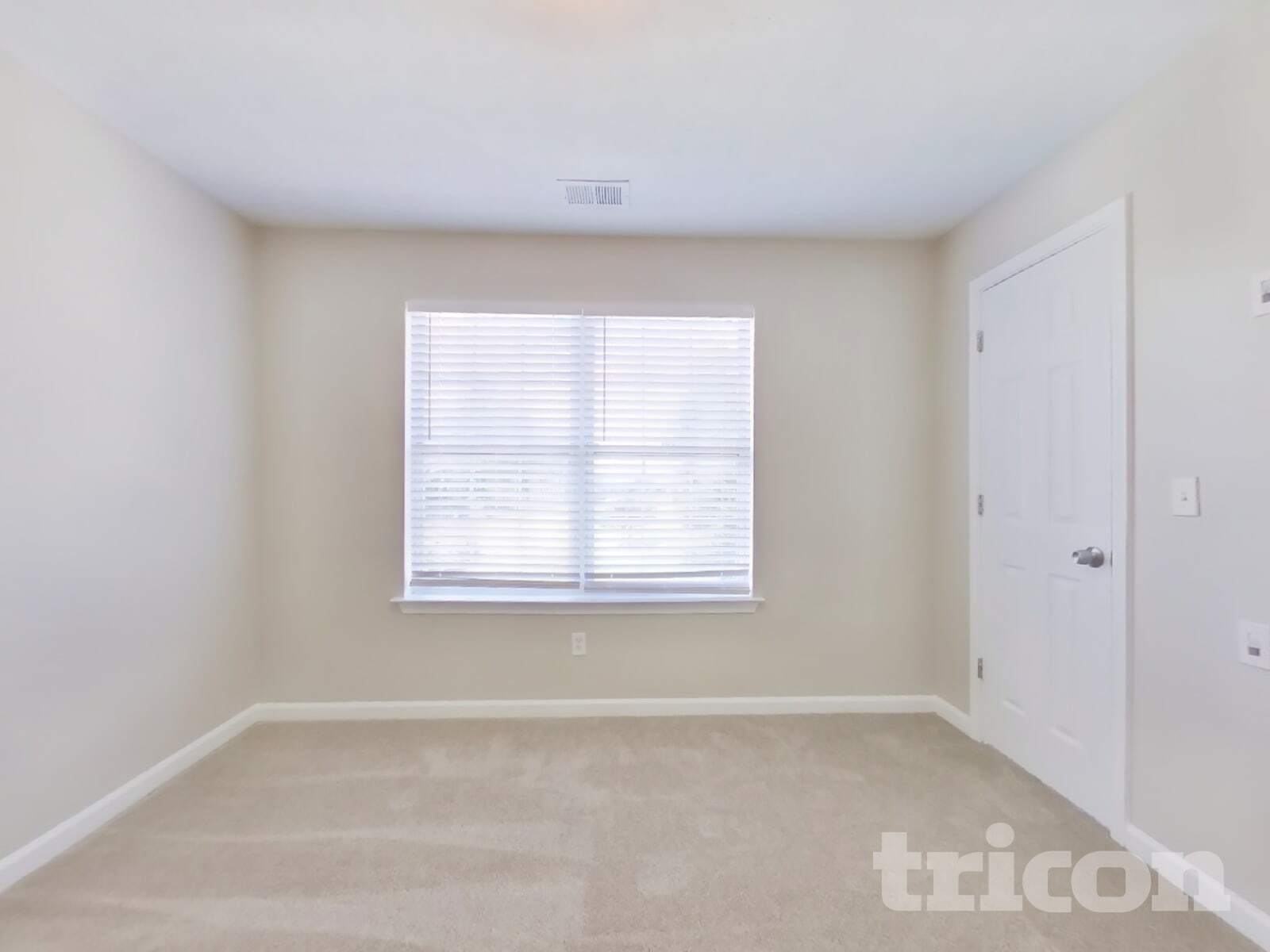 Building Photo - 1951 Hidden Valley Dr SW