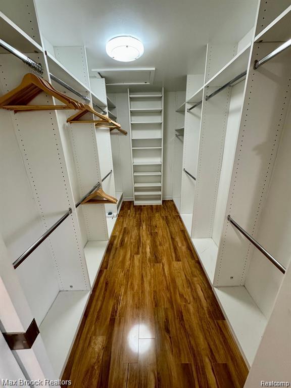 Building Photo - 7146 Pebble Park Dr