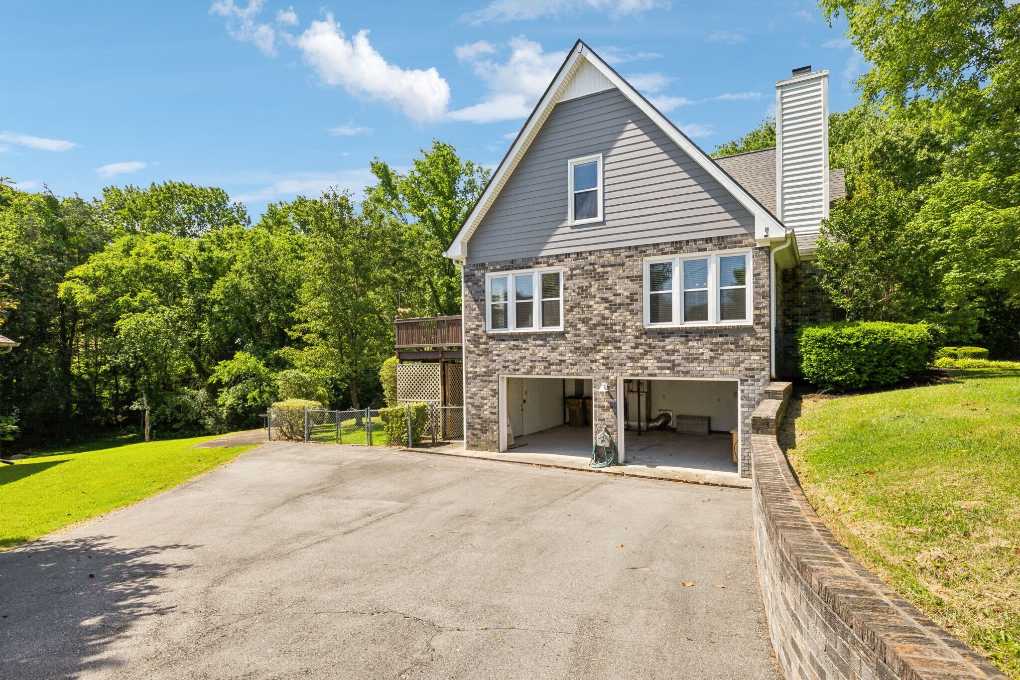 Building Photo - 316 McCoin Dr