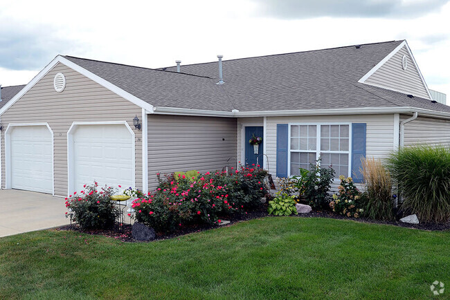 Attached Garages with Private Entry - Redwood Findlay